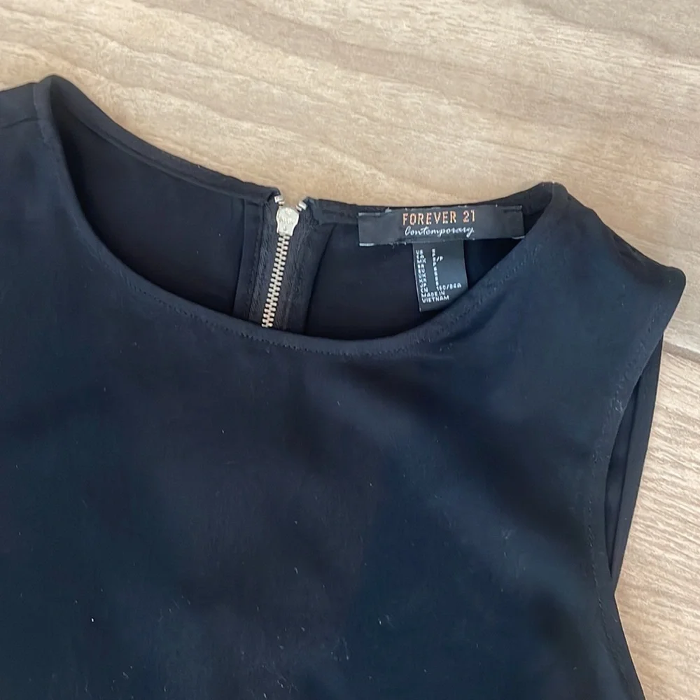 Forever 21 contemporary black tank top blouse - Picture 2 of 4
